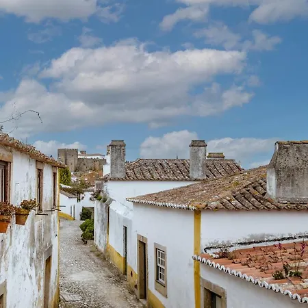 Casa De S. Thiago De Óbidos