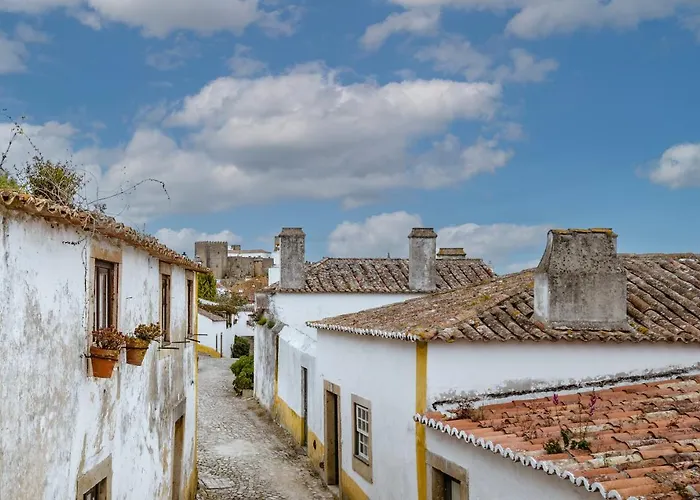 Casa De S. Thiago De Óbidos